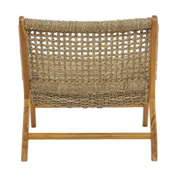 Butaca artesanal con asiento tejido
