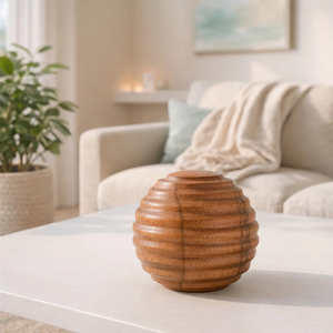 Esfera Decorativa de Madera con Relieve