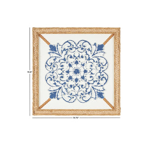 Decoración de pared floral en madera azul con marco tejido en seagrass