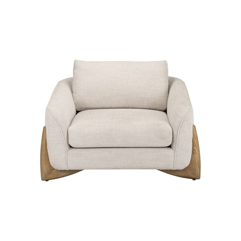 Butaca Tapizada con Base de Madera en Beige