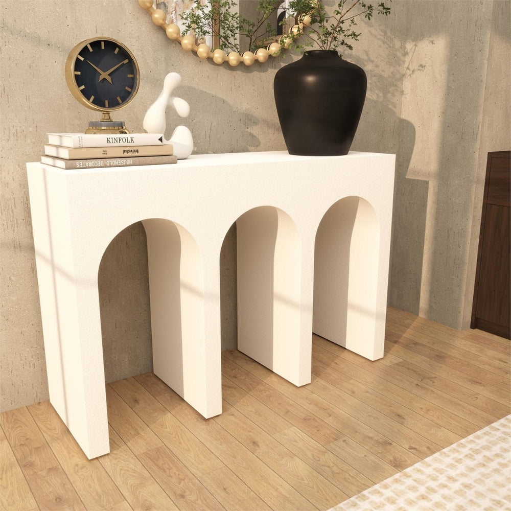 Consola Art Déco blanca con arcos arquitectónicos