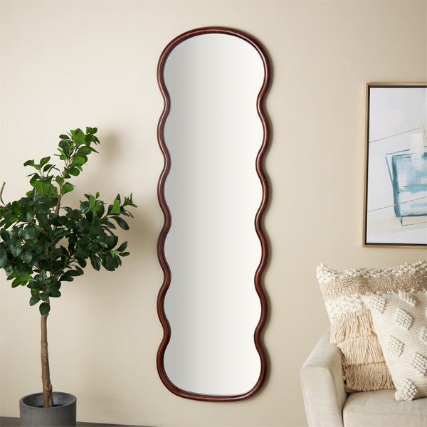 Espejo decorativo de pared ondulado vertical en madera marrón oscuro