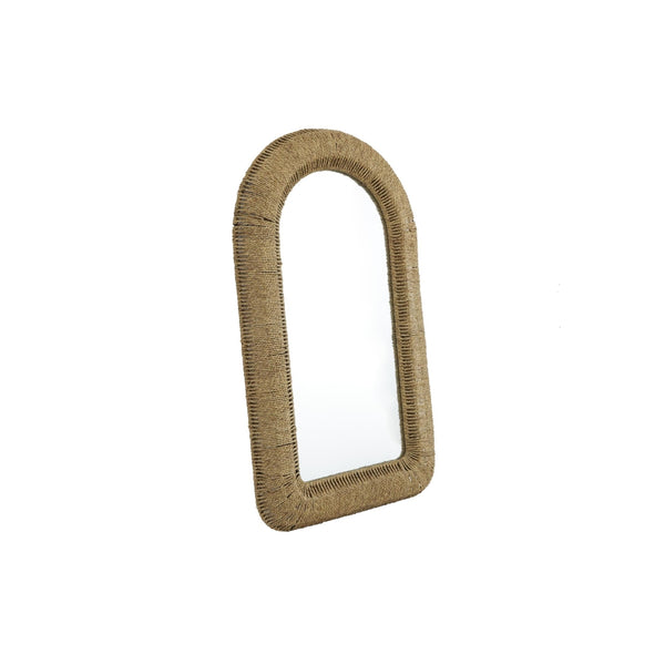 Espejo decorativo de pared en ratán con arco superior