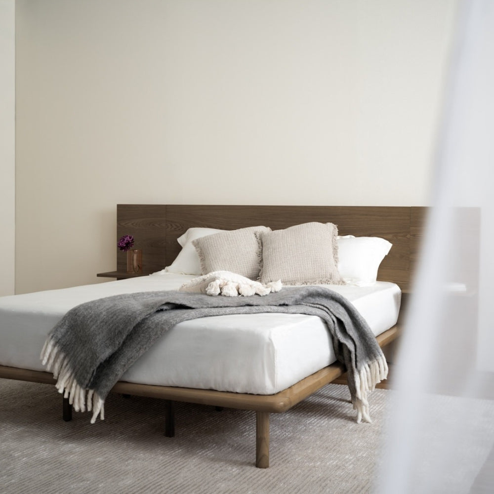 Cama Queen Plato con mesas de noche integradas Cocoa