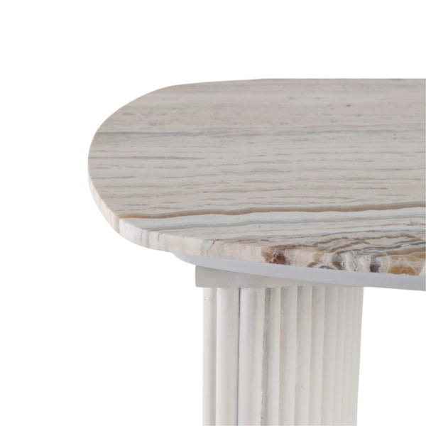 Mesa auxiliar “Catalina” 24" — Mármol travertino y madera acanalada