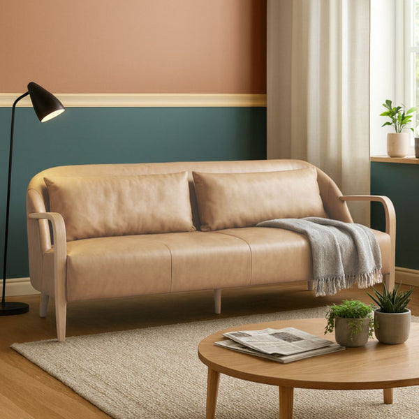 Sofá Krestlin de cuero natural color taupe con estructura de madera