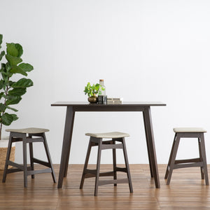 Counter stool Bernard en roble malayo y asiento cream